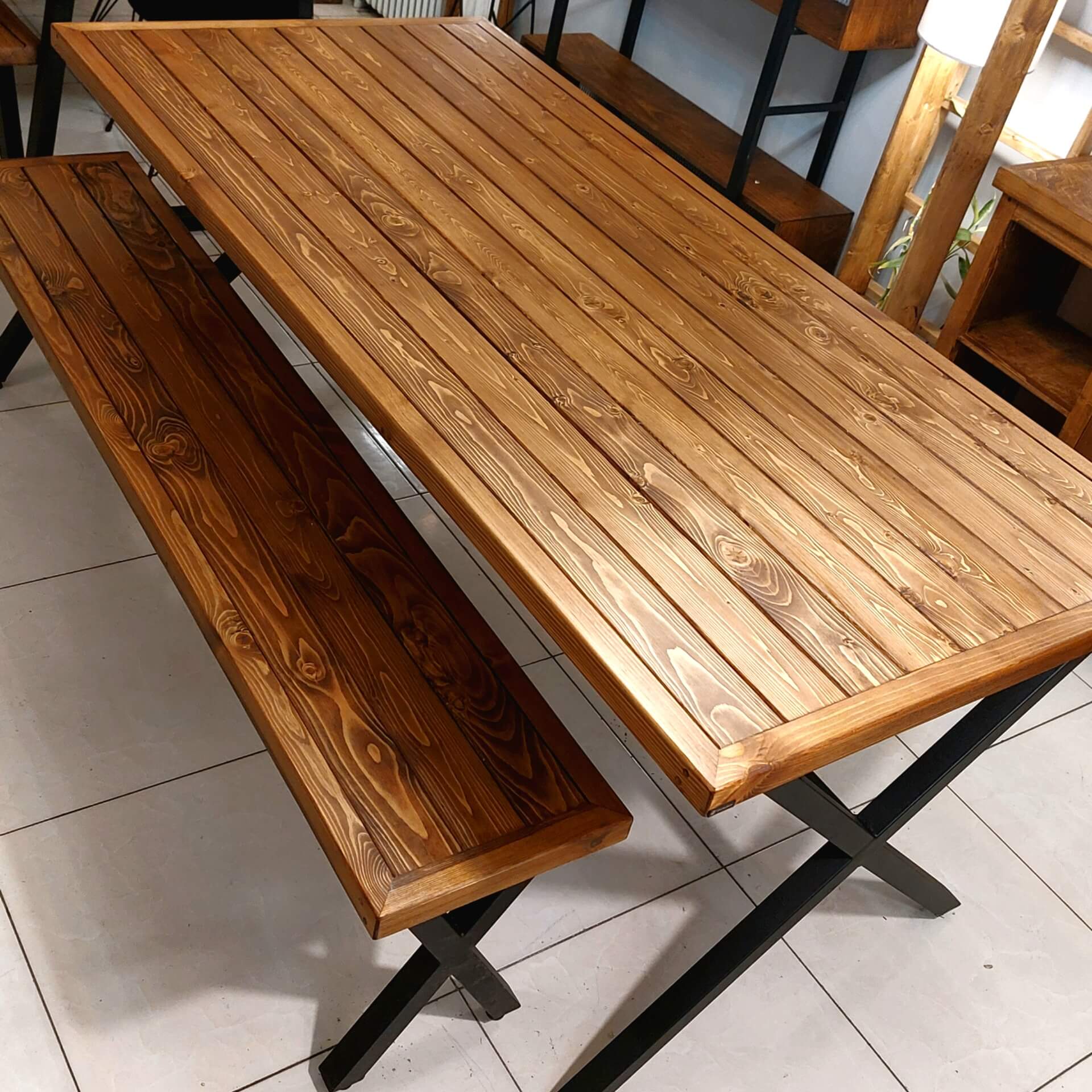 میز غذاخوری